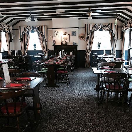 The Red Lion Inn & Restaurant Prestatyn Eksteriør bilde